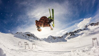 开云下载网址-激情对抗！北京队在最后10秒逆转上海，胜利来自不屈精神！，北京队比赛时间